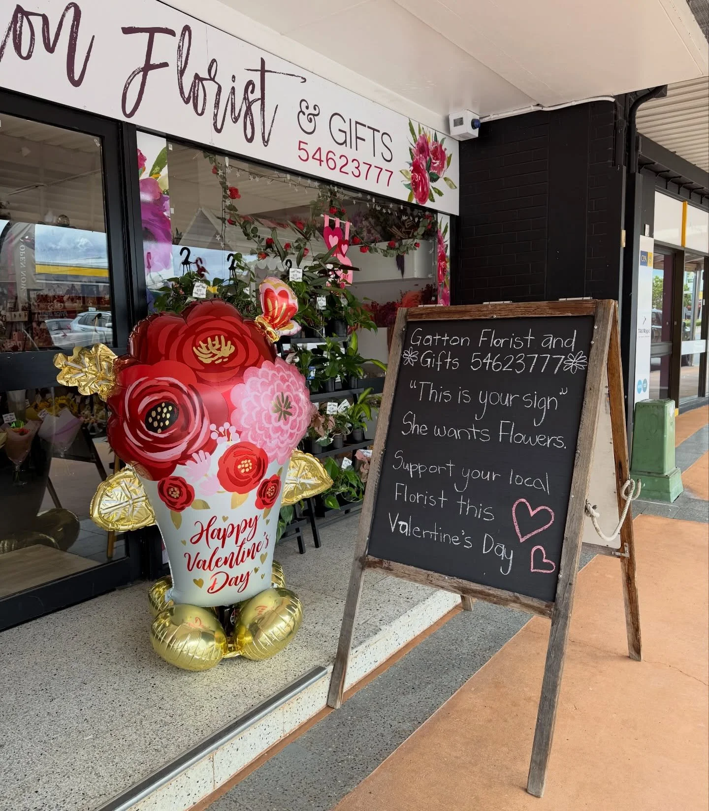 If you were waiting for a sign&hellip;
This is it ❤️ Feb 14 is coming 🌹 

Tag someone who needs the reminder. 😉