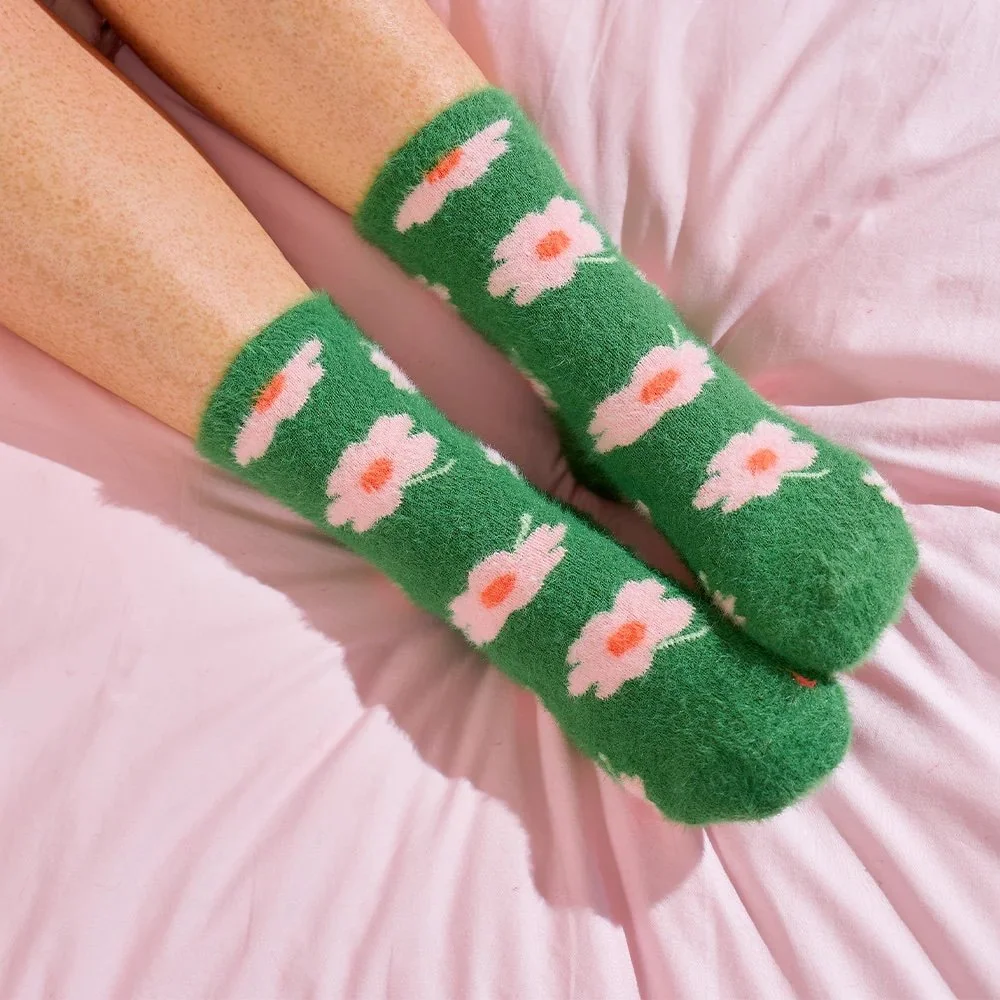 Fuzzy Bed Socks - Green Flower
