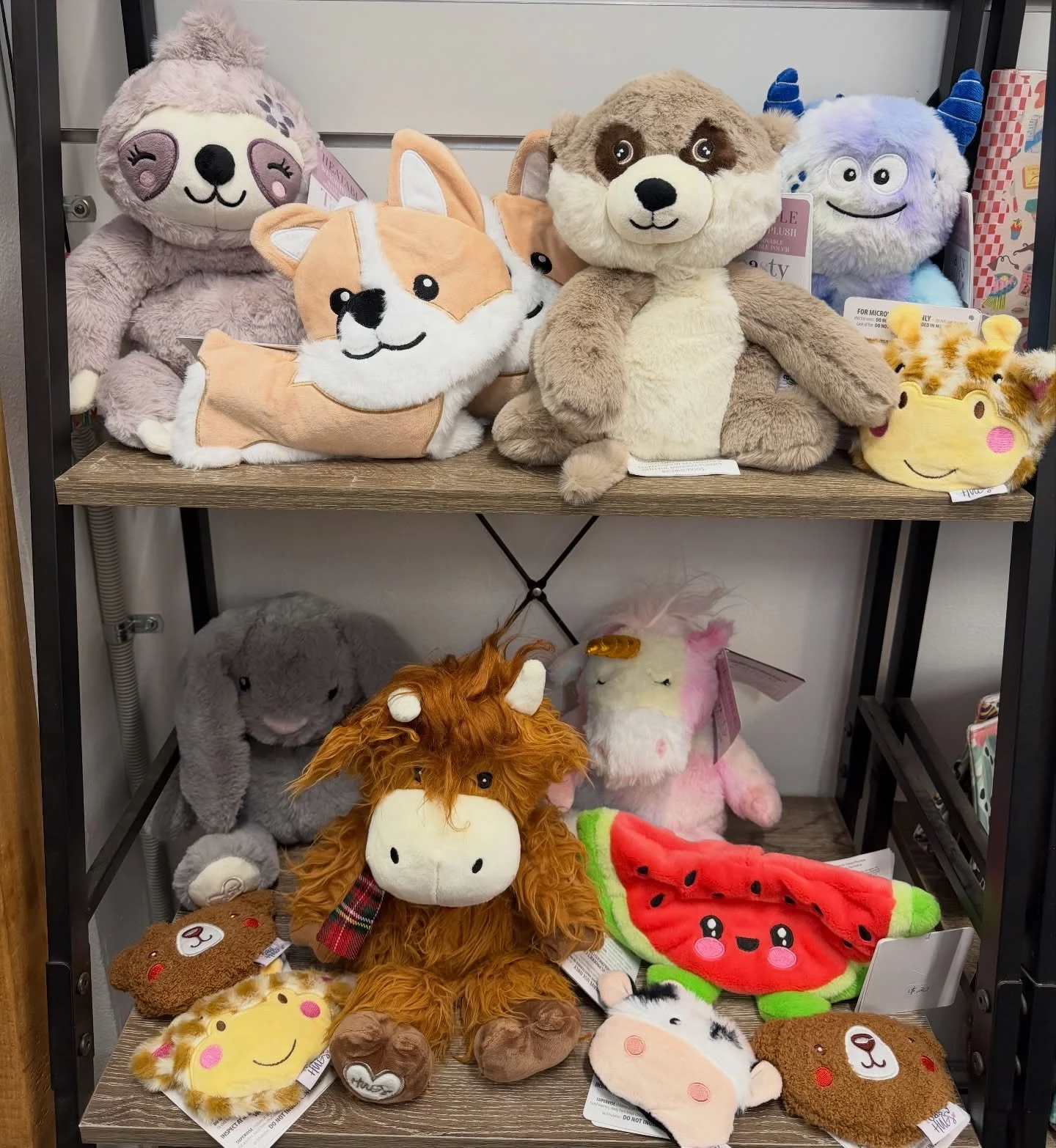 Brr 🥶 it&rsquo;s Toasty Hugs weather ❄️ 

Say hello to Toasty Hugs, our new cosy companions filled with calming tourmaline crystals. 

Containing a removable heat pack to warm in the microwave or cool in the freezer. The removable pack also allows f