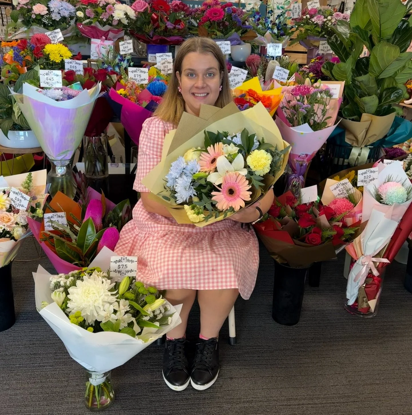 This little shop of mine 🫶 💐

10 year old me would never believe it is real and I&rsquo;m so grateful she didn&rsquo;t give up. 

The long days, the early mornings&hellip; juggling small business&rsquo;s, real life and mini humans is hard, messy an