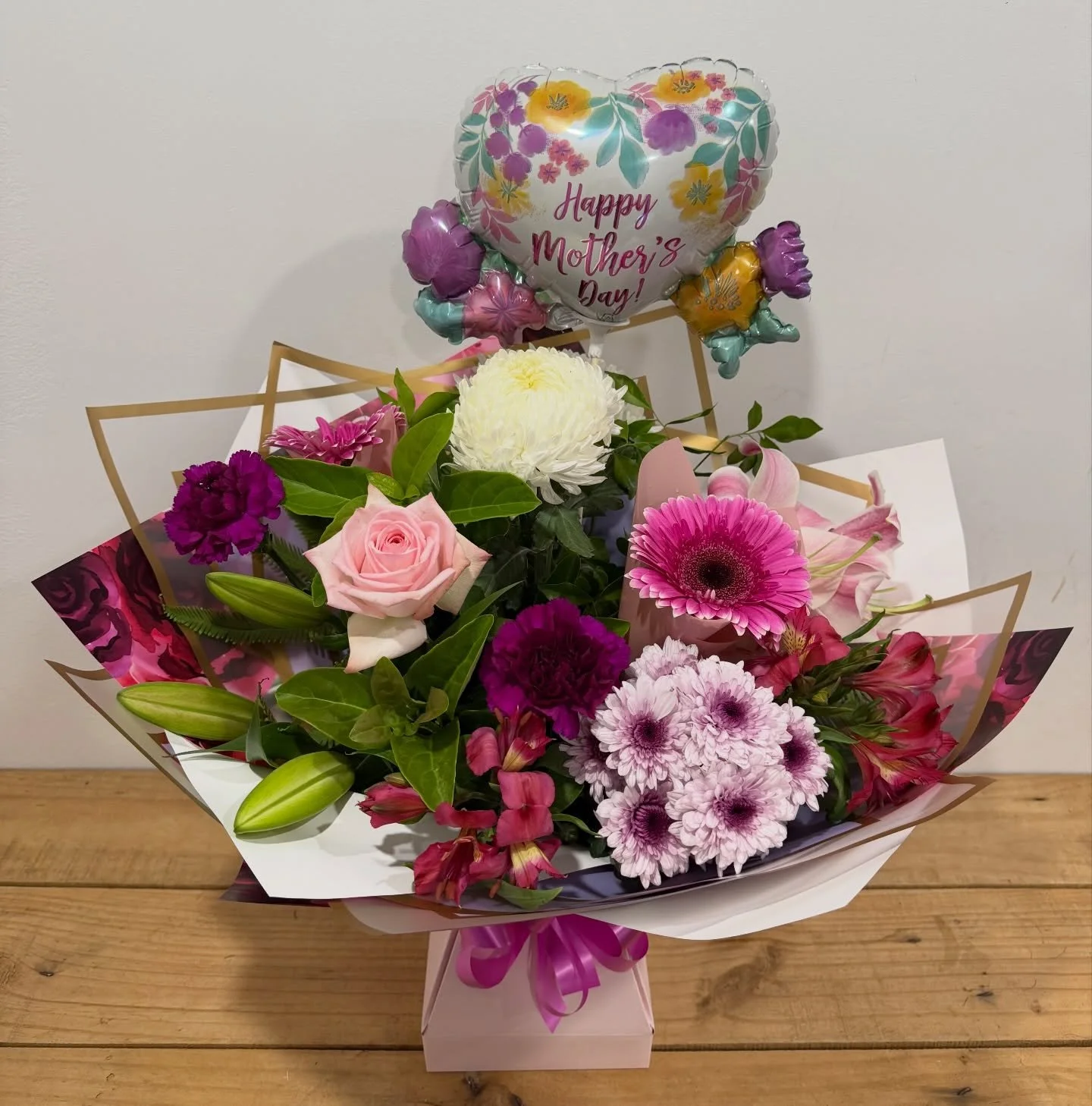 One week today until Mother&rsquo;s Day -  Sunday 10th May 👩🏼 💐 

What you need to know&hellip;.

🌸 We have created a Beautiful Collection of products named after some of the special Mum&rsquo;s in my life, filled with Seasonal Blooms in Pinks, M