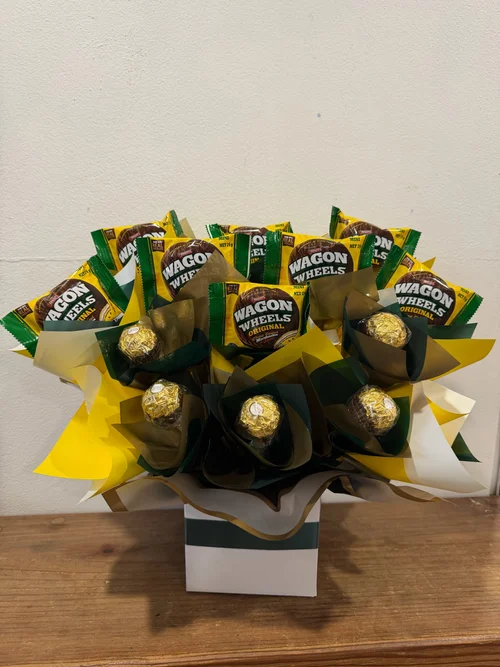 Wagon Wheel Edible Arrangement