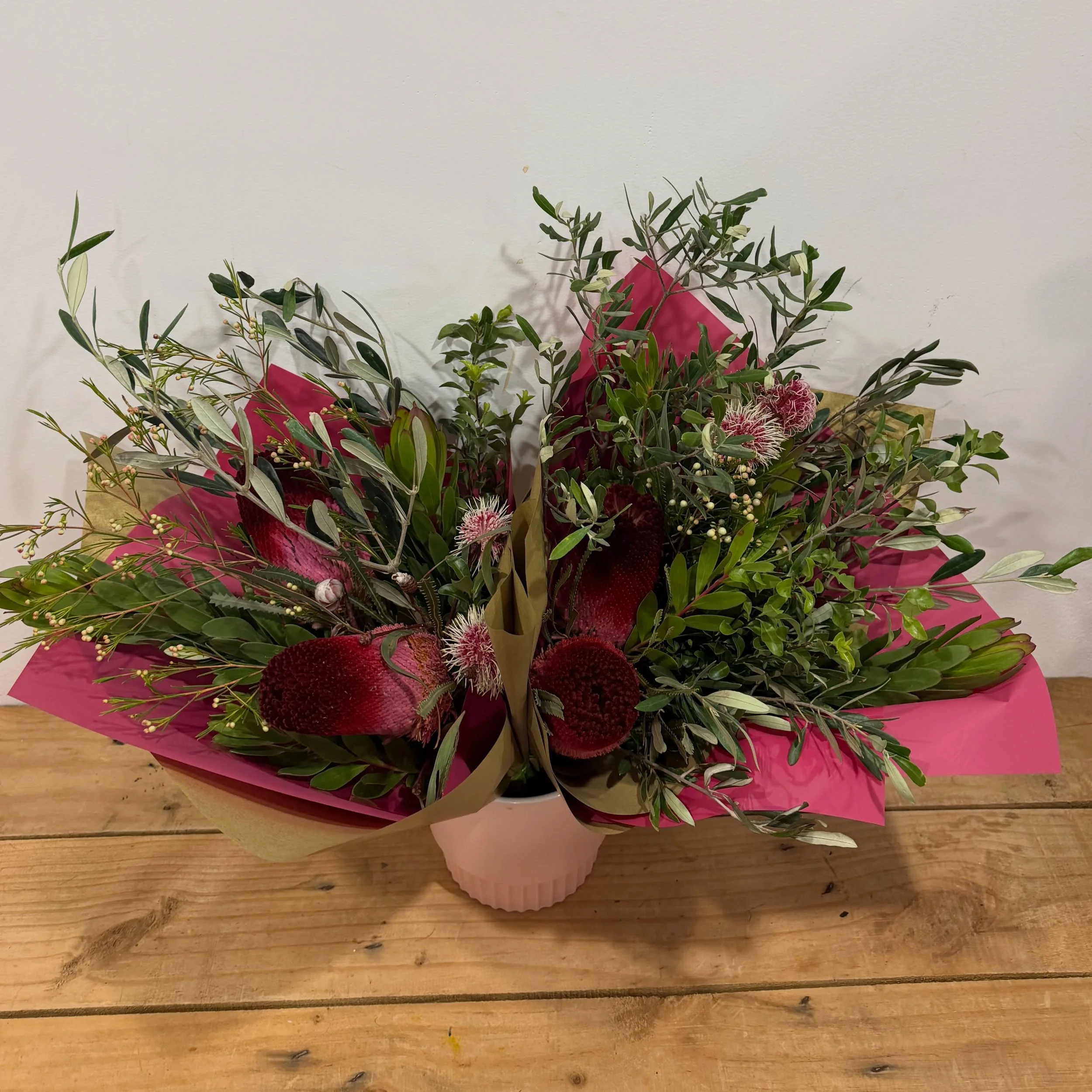 Happy Wednesday, flower lovers 🌿

Do I have a treat for you&hellip;

These stunning native posies have just landed and they&rsquo;re packed with texture, beauty and all the natural charm we love.

At a special price of $45 a posy, they are perfect f