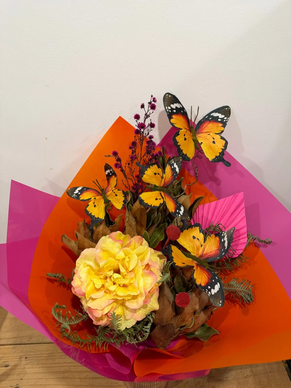 Rianna Preserved / Artificial Blooms