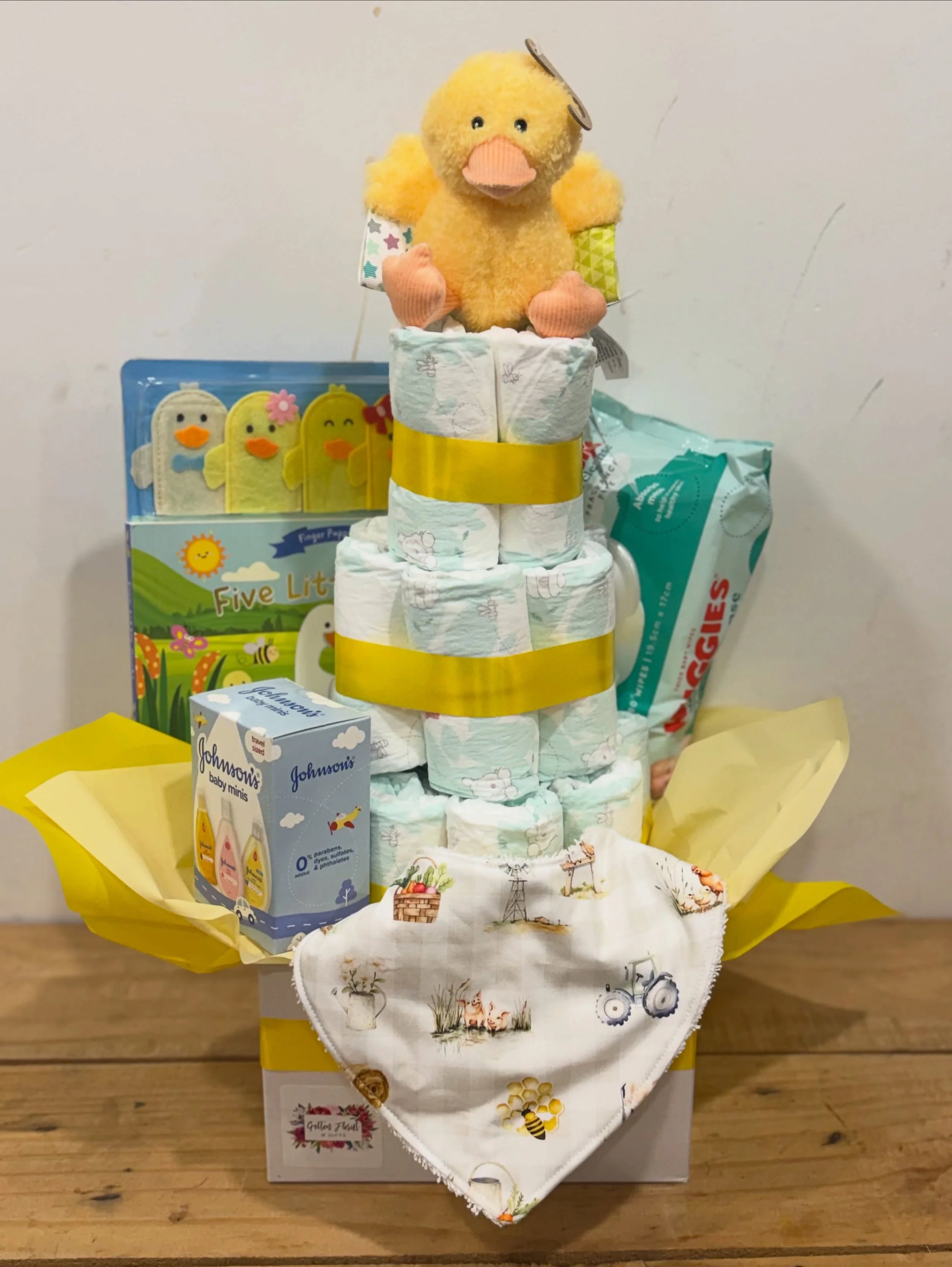 🍼🎀 Nappy Cakes&hellip; the sweetest little gifts for new arrivals! 💕 🧸

Looking for a gorgeous gift for a new bub or an expecting mum? Our Nappy Cakes are a beautiful way to celebrate a little one on the way. 

Ri&rsquo;s been busy creating so ma