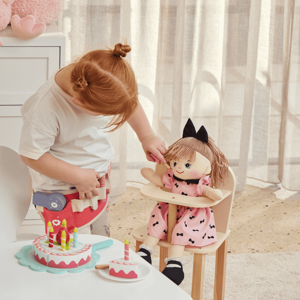 plush-dolls-wooden-toys-1.png