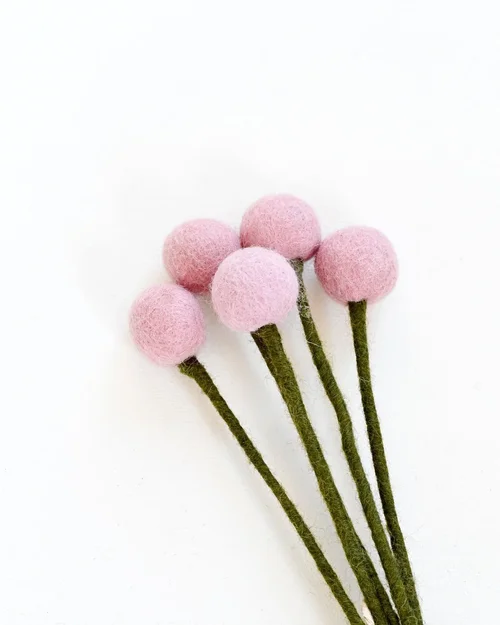 FELT LIGHT PINK BILLY BUTTONS - SET OF 5 STEMS