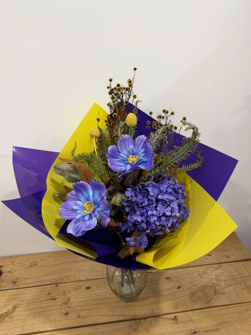 Kiara Preserved / Artificial Blooms