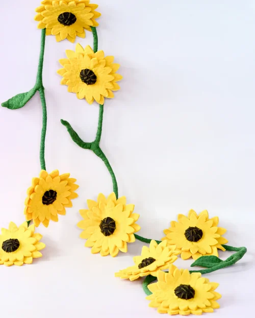 FELT YELLOW SUNFLOWER GARLAND