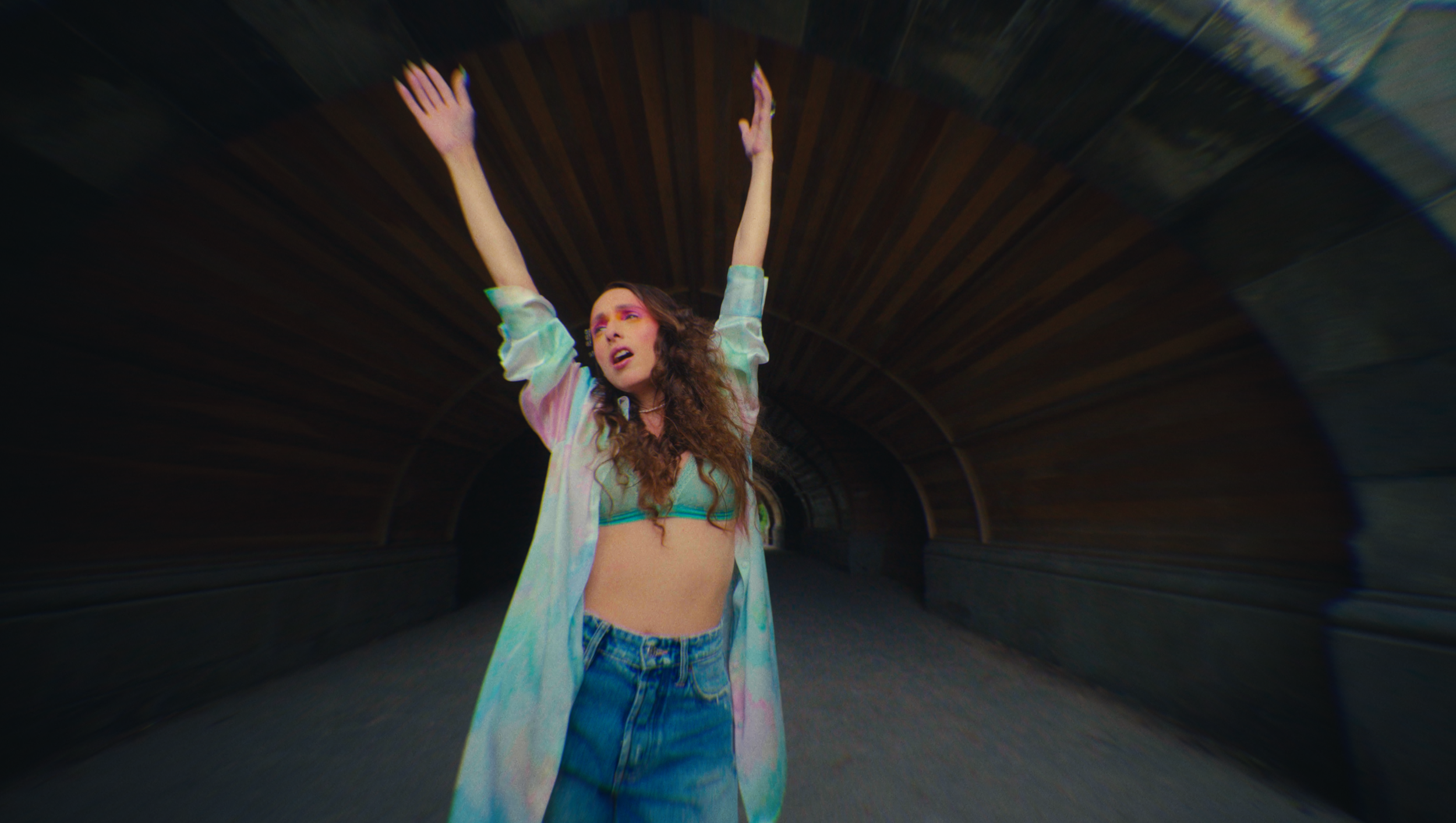 Baby Love - Andrea Velasco. VEVO miniatura.png