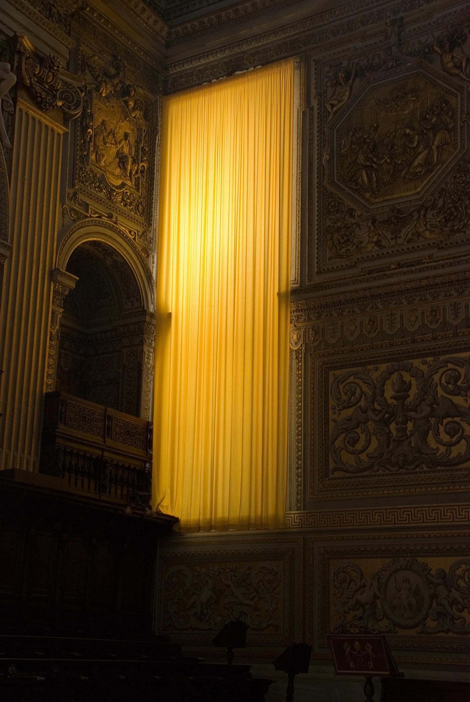  Curtains, Vatican City 