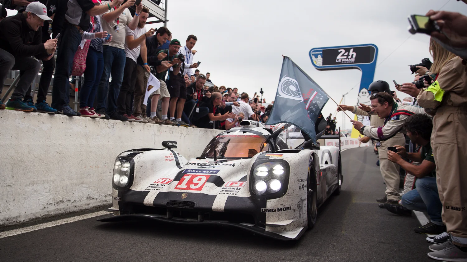 Le Mans With McLaren - The Race Action