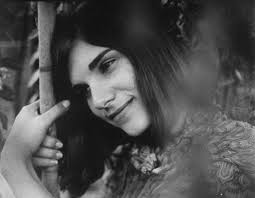 Singer songwriter Ruthann Friedman. &nbsp;Image via theartsdesk.com.