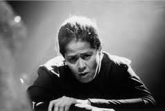Anna Deavere Smith, whose radical tradeoffs reveal a deeply conscious artistic mind. Image via users.humboldt.edu .