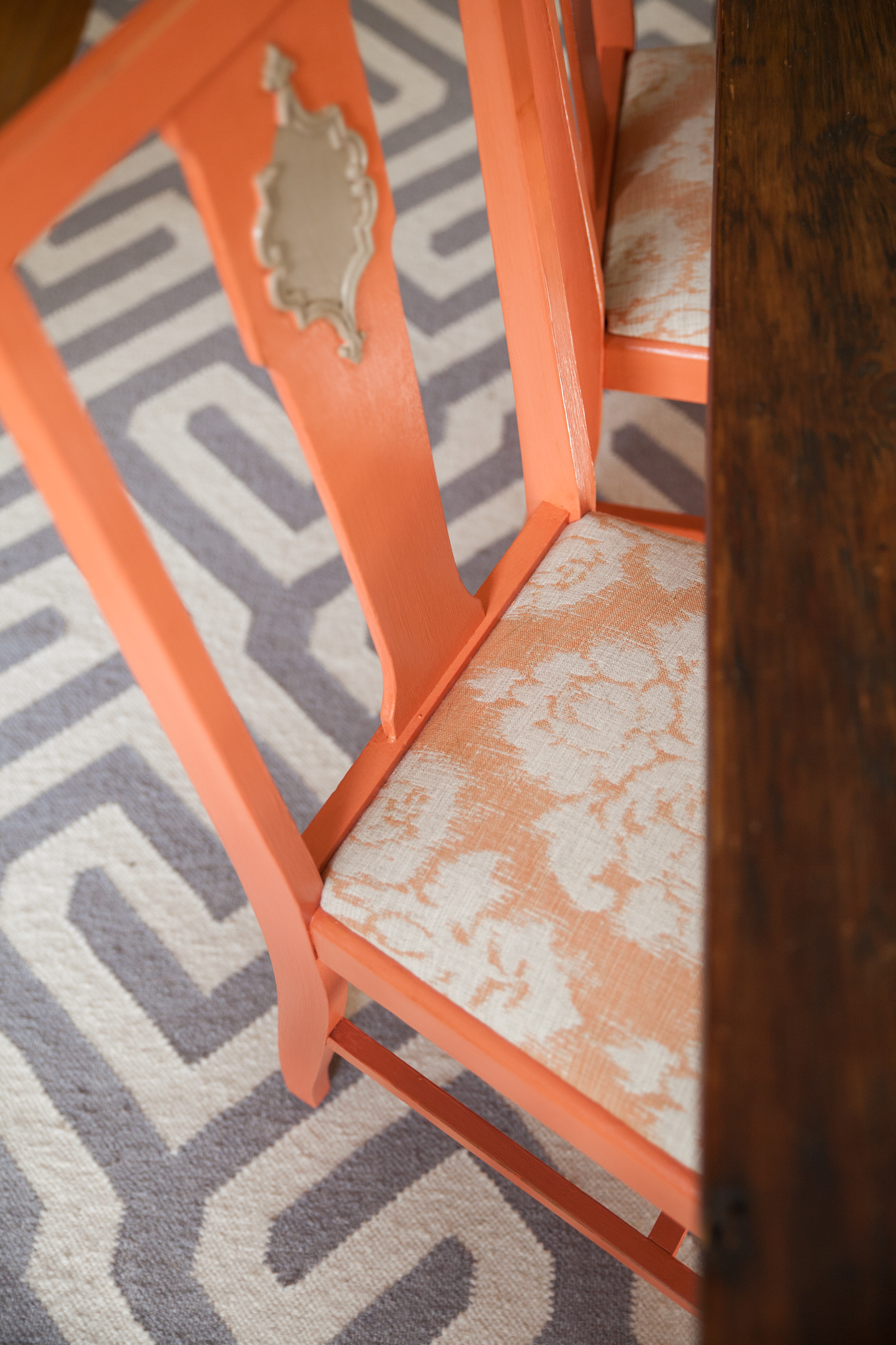 joe-interiors-colorful-dining-design14.jpg