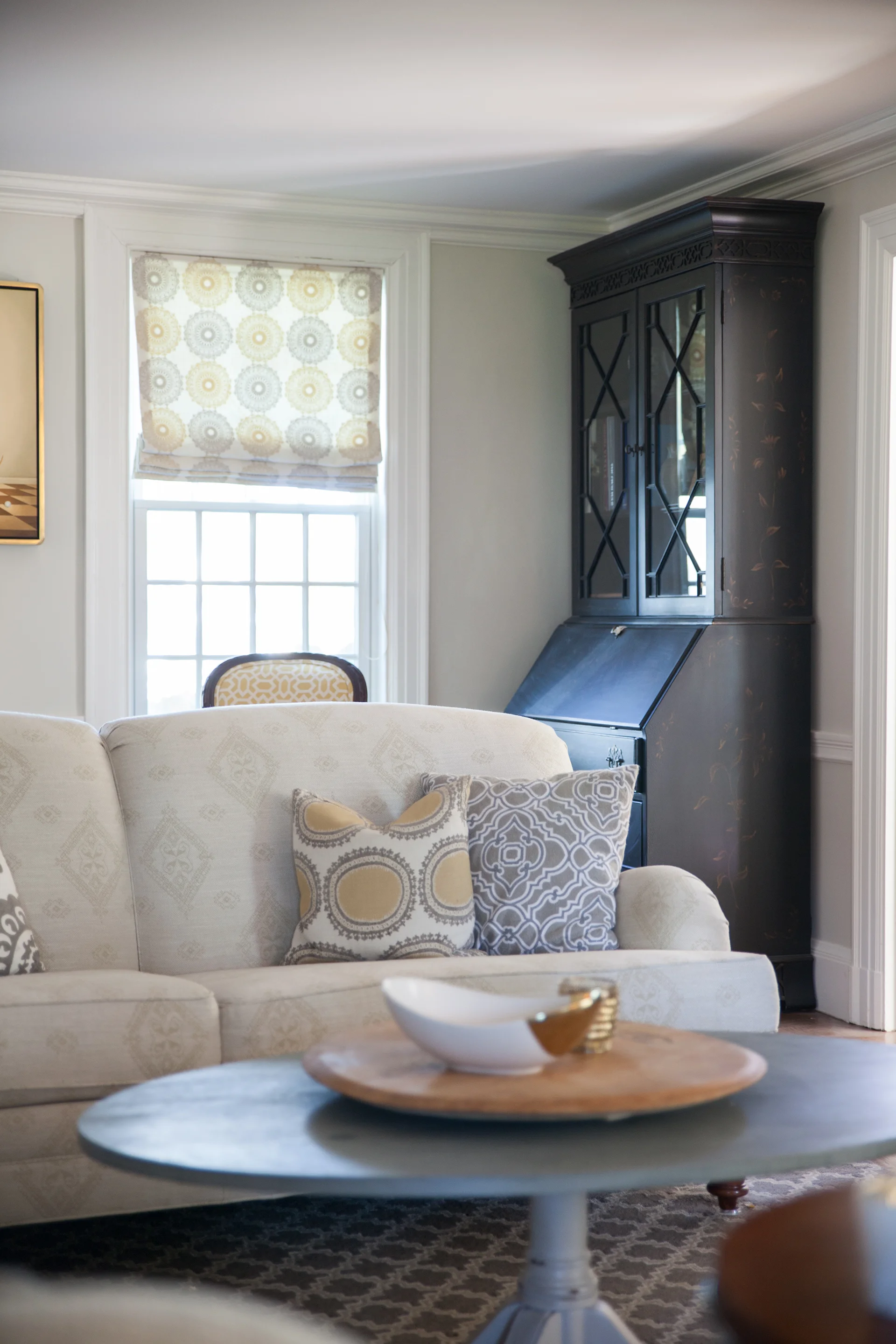 joe-interiors-estate-living-room-design6.jpg