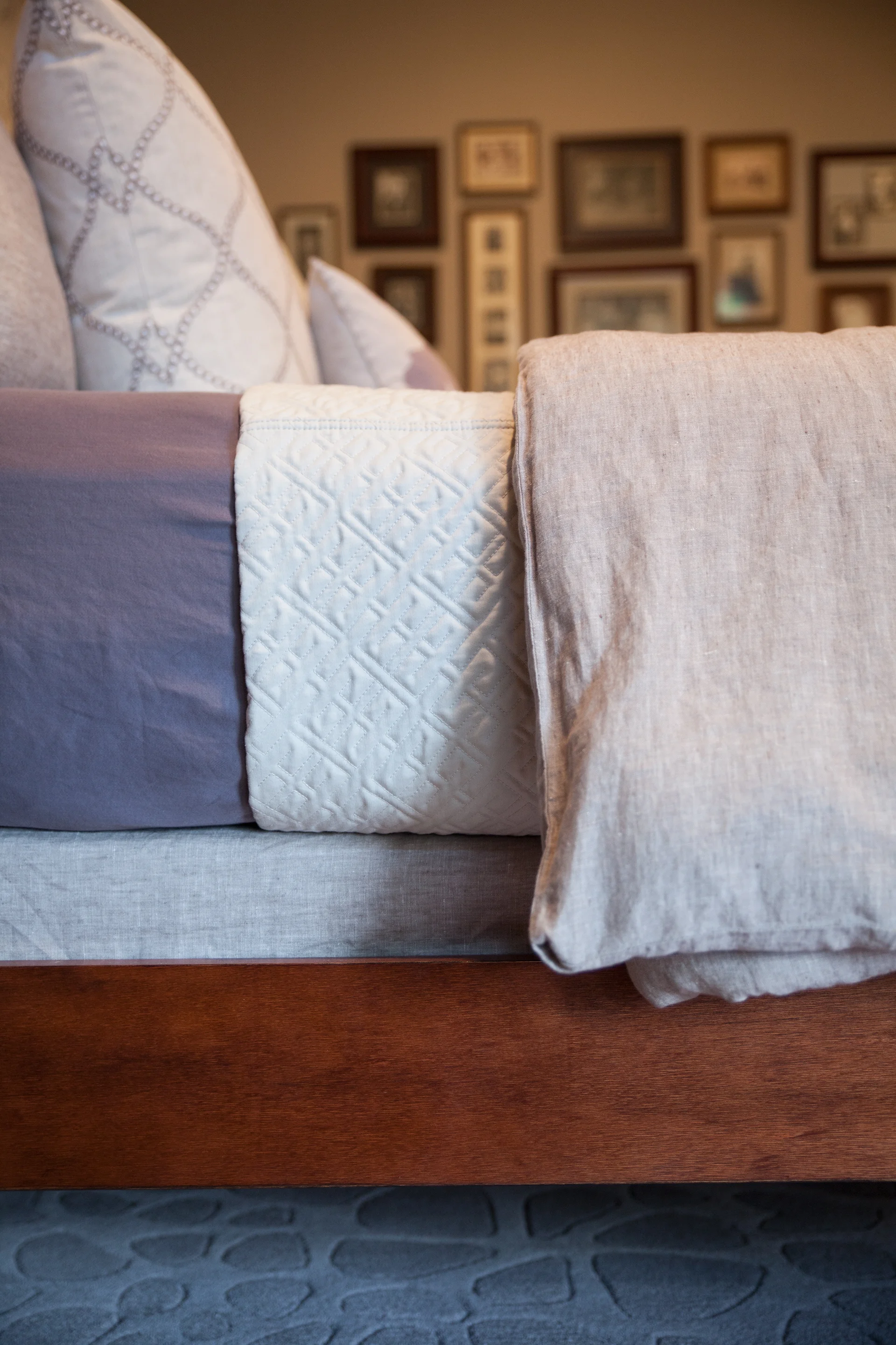 joe-interiors-master-bed-design3.jpg