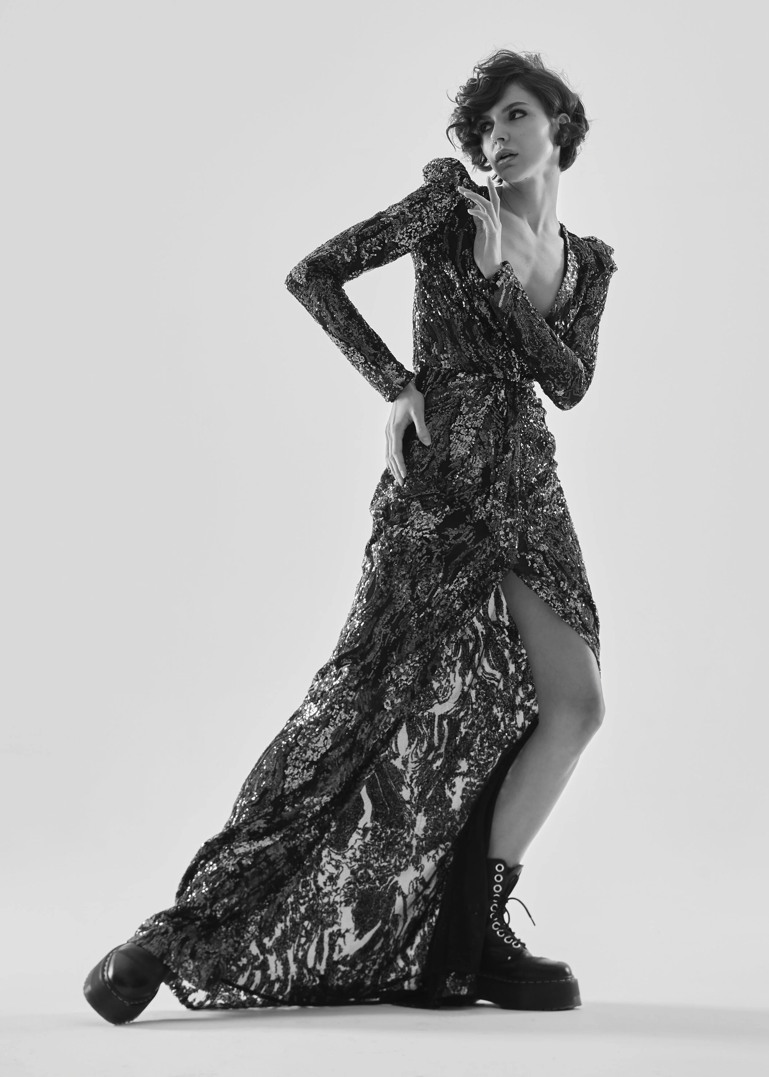 AdamWamsley-Editorial-Splashlight-Lolita-7996.jpg