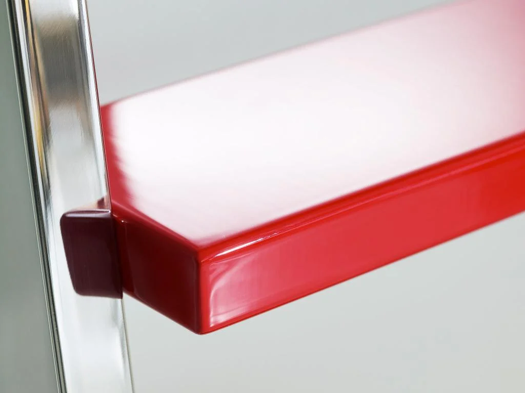 MWE-Powder-Coated_Step_Detail_Red.jpg