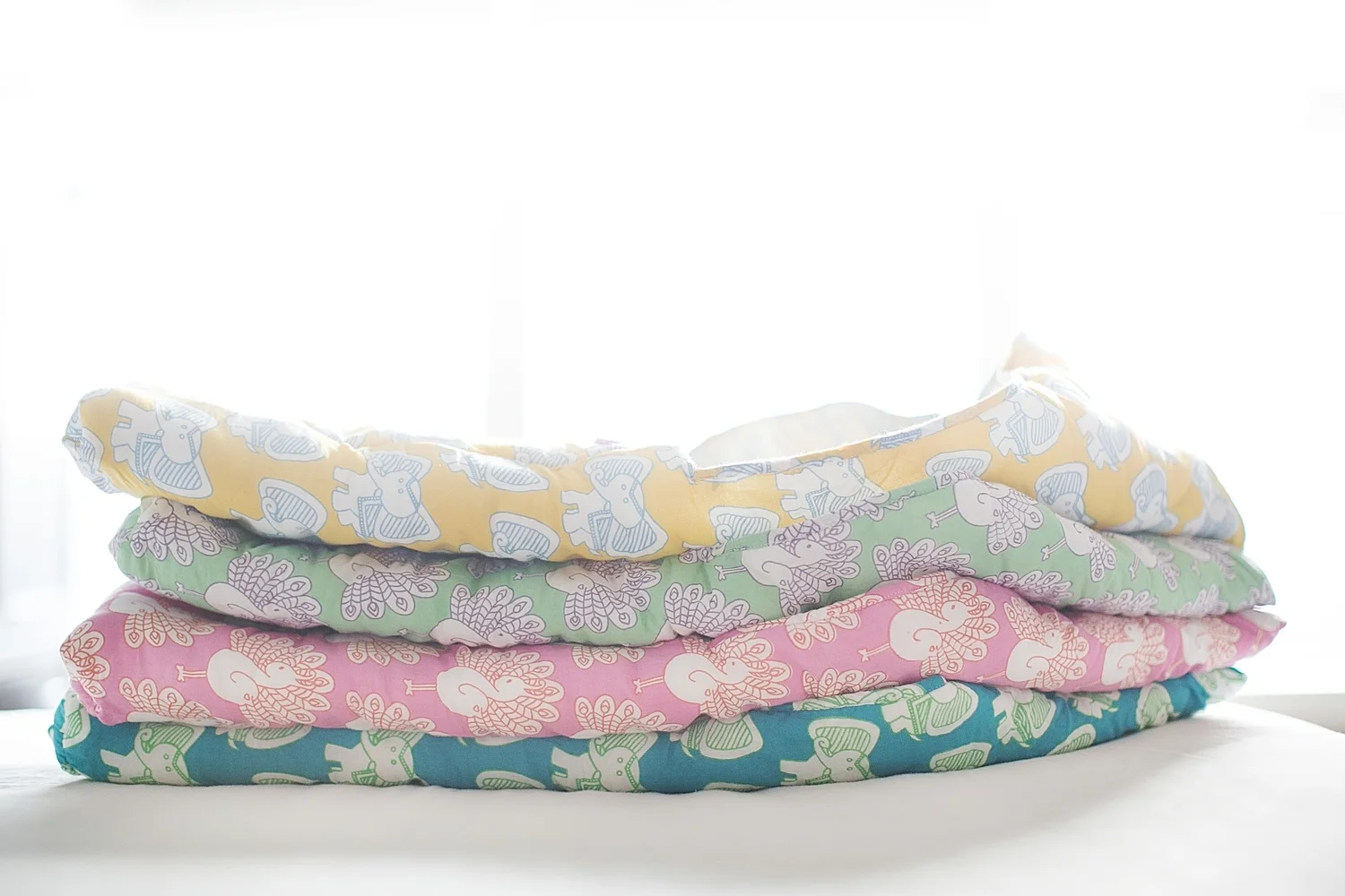  godee - a&nbsp;new way of holding your baby! 