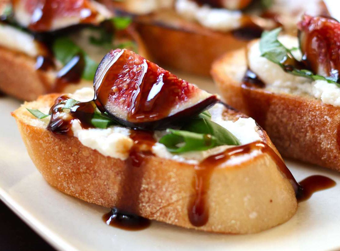 143560fig-and-ricotta-crostiniFranceC4x3-c786fab7fd524570a1e7d7b913573f7d.jpg