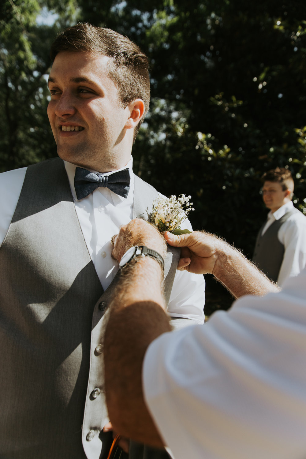 columbia-south-carolina-wedding-photographer-outdoors.jpg