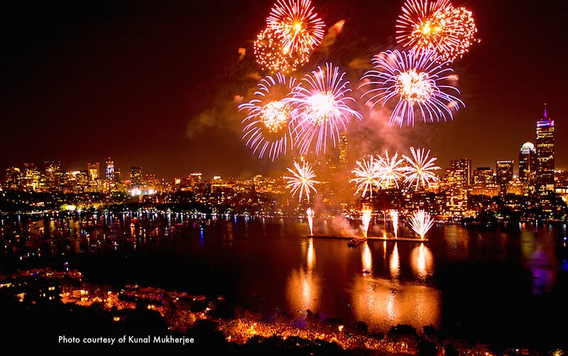 800-fireworks-mit-rooftop.jpg