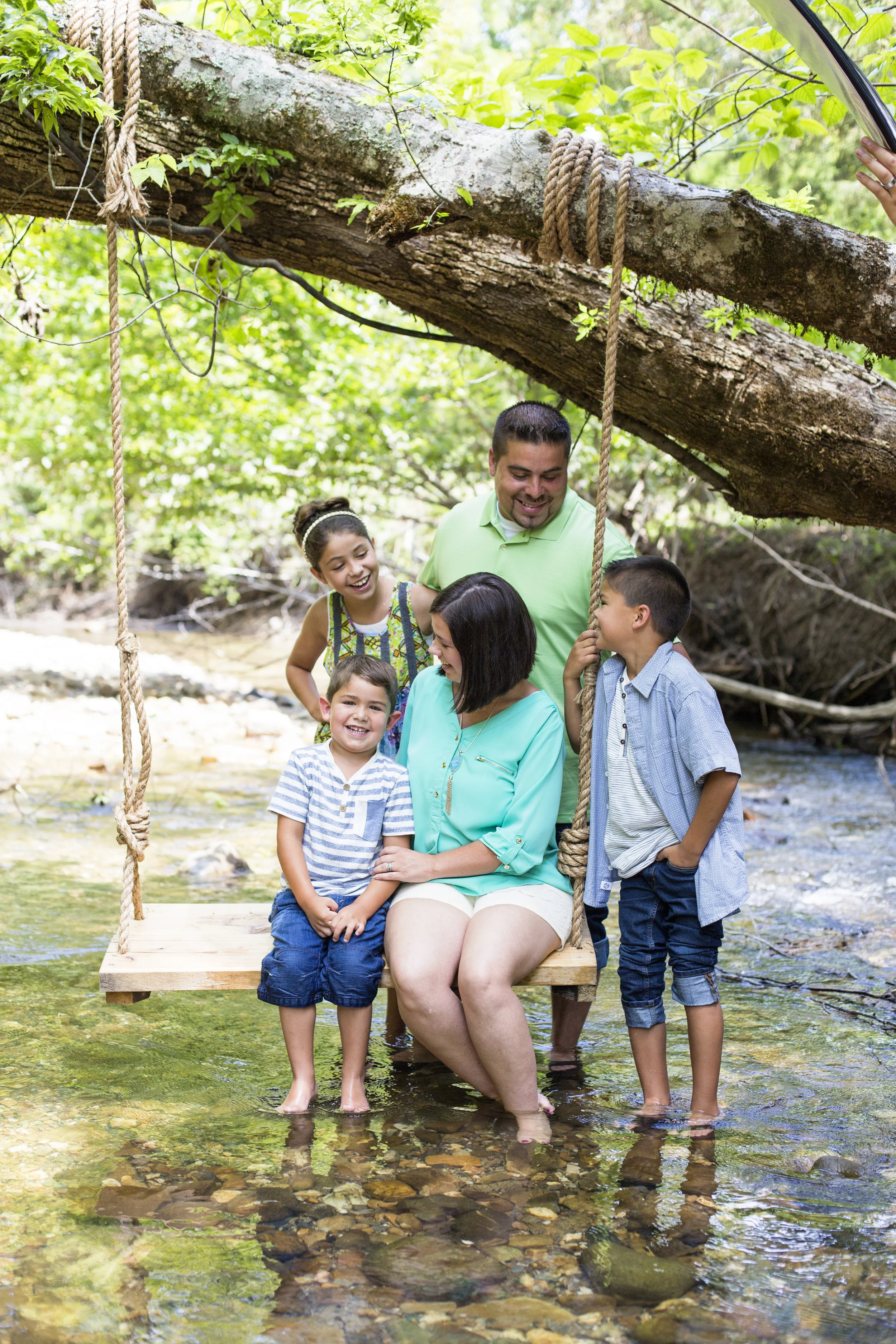 "Lindsey is amazing! Even on crazy picture days with kiddos not cooperating, Lindsey is so so sweet and uplifting amongst the chaos! I would recommend her to everyone!" - Sarah Alvarez
