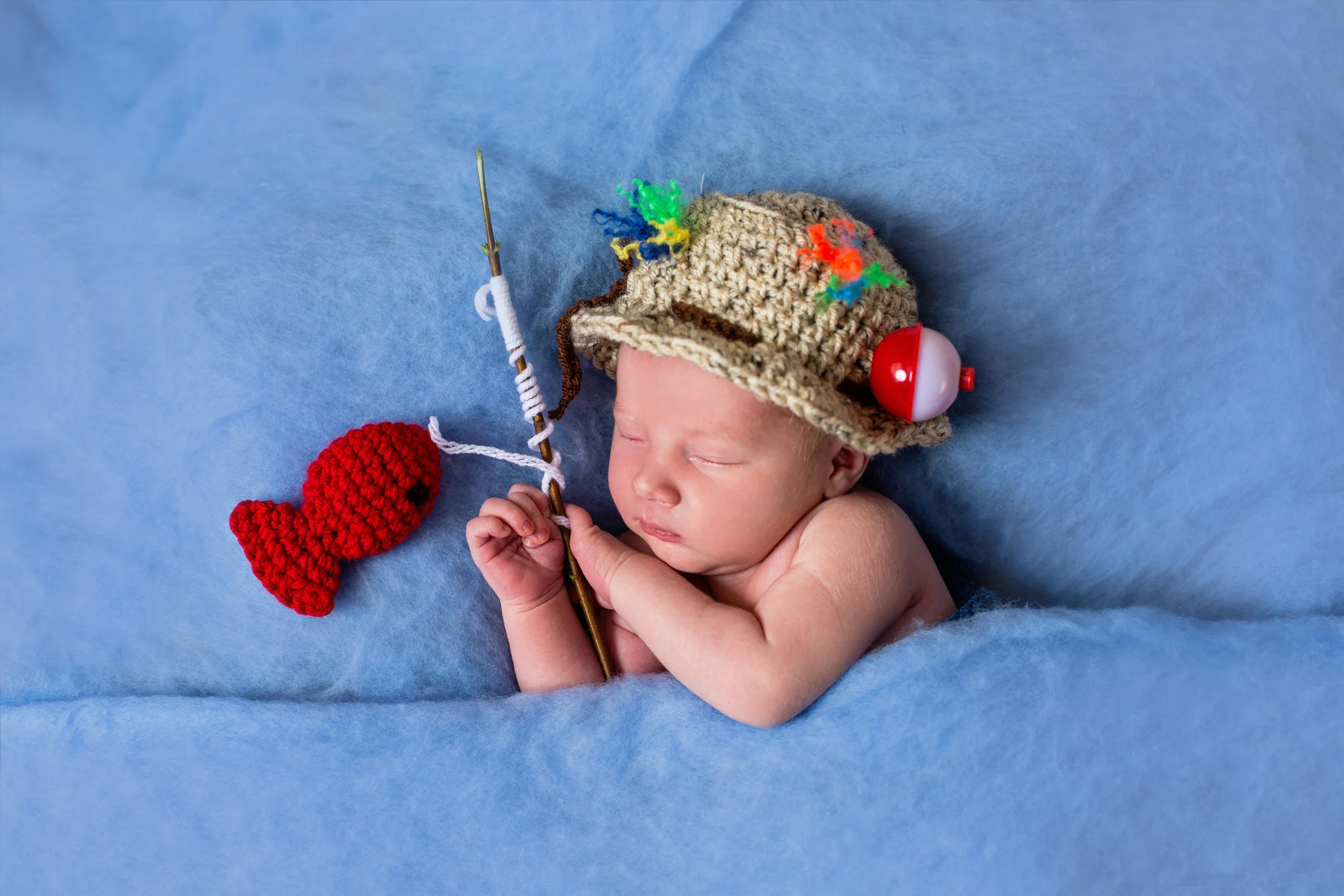 "Lindsey did our newborn's photographs a few months ago...he was super uncooperative yet she managed to somehow get tons of great, perfect shots! I was absolutely blown away! Not only is she an amazing photographer, I find her to be just as awesome of a person. Super sweet, passionate about her job and family, and very down to earth! We were so impressed we scheduled family photographs for Christmas, and they couldn't have turned out better. So much talent at Lindsey Landrum Photography!" - Jessi Bronsink