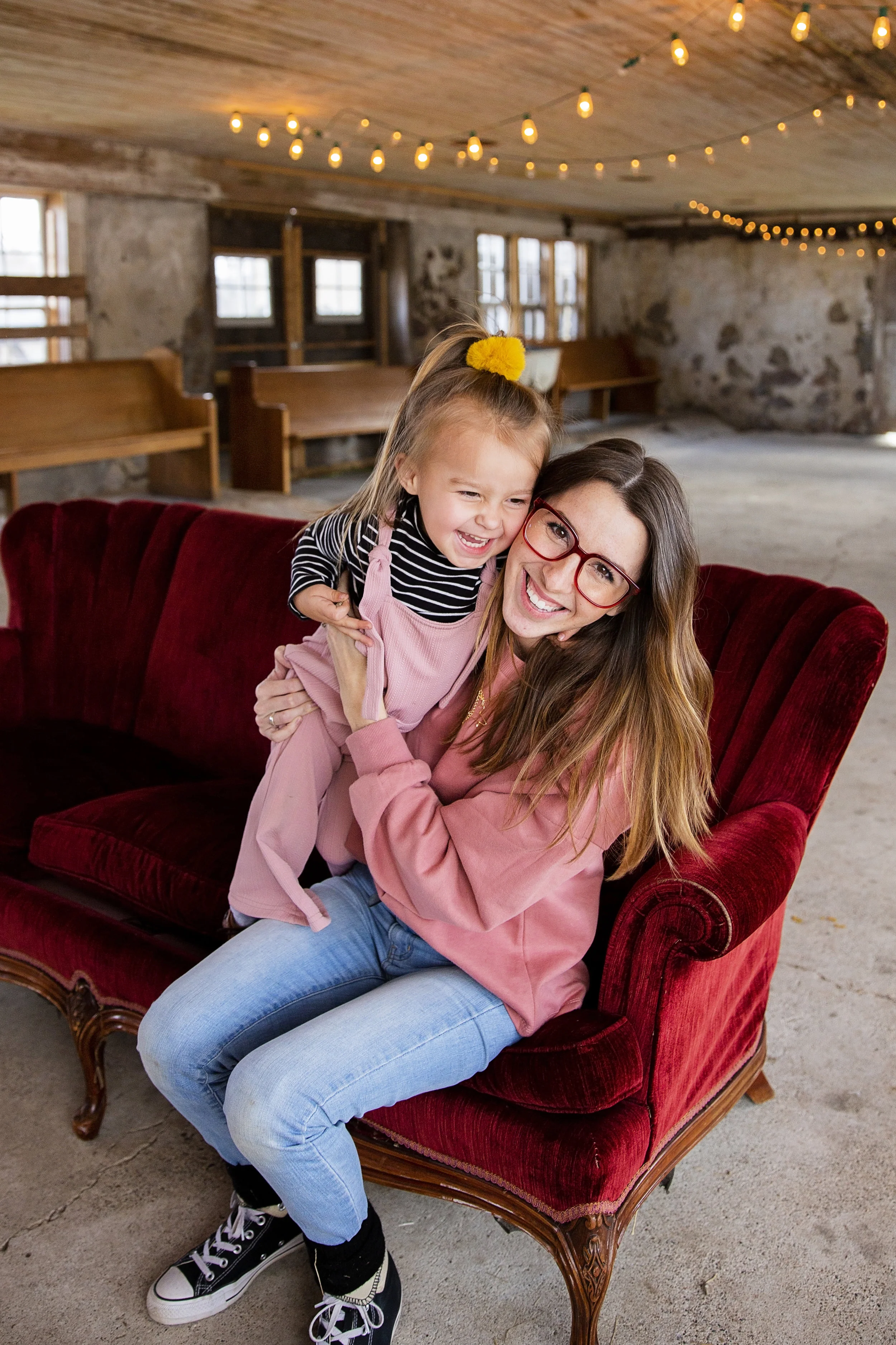 Photographer (Lindsey) and the best assistant EVER ( Lottie Jo! )