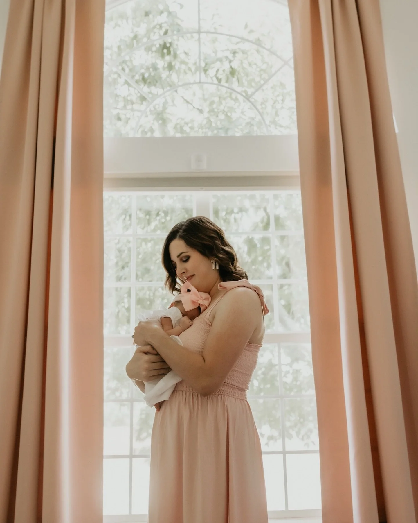 A wonderful welcome to this tiny, healthy and beautiful Lucy Margaret. You have a big sis that loves you very much! Congratulations Mom and Dad! 🌸 @mashleythies @statement00