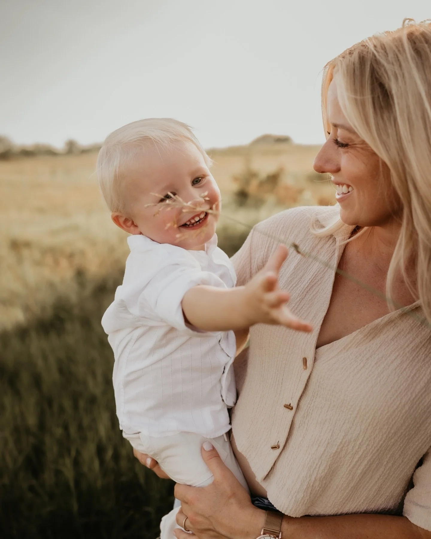 As we roll into the second week of school, we&rsquo;re starting to get into a rhythm. 🎶🎒I will be posting Fall mini sessions next week so stay tuned!🍂🍂🍂