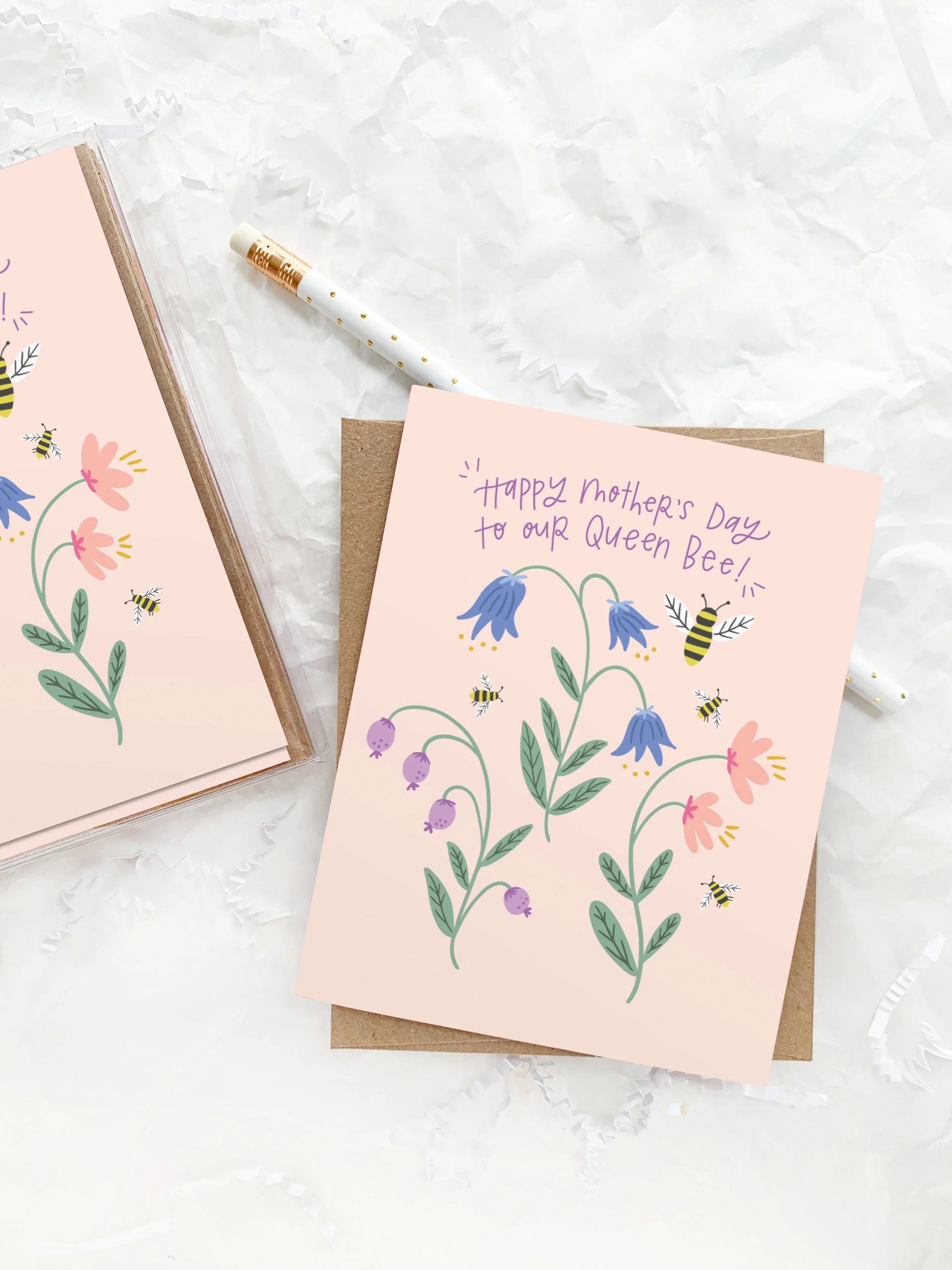 greeting-card-mothers-day-queen-bee-card-flatlay-vertical-boxed-set2.JPG