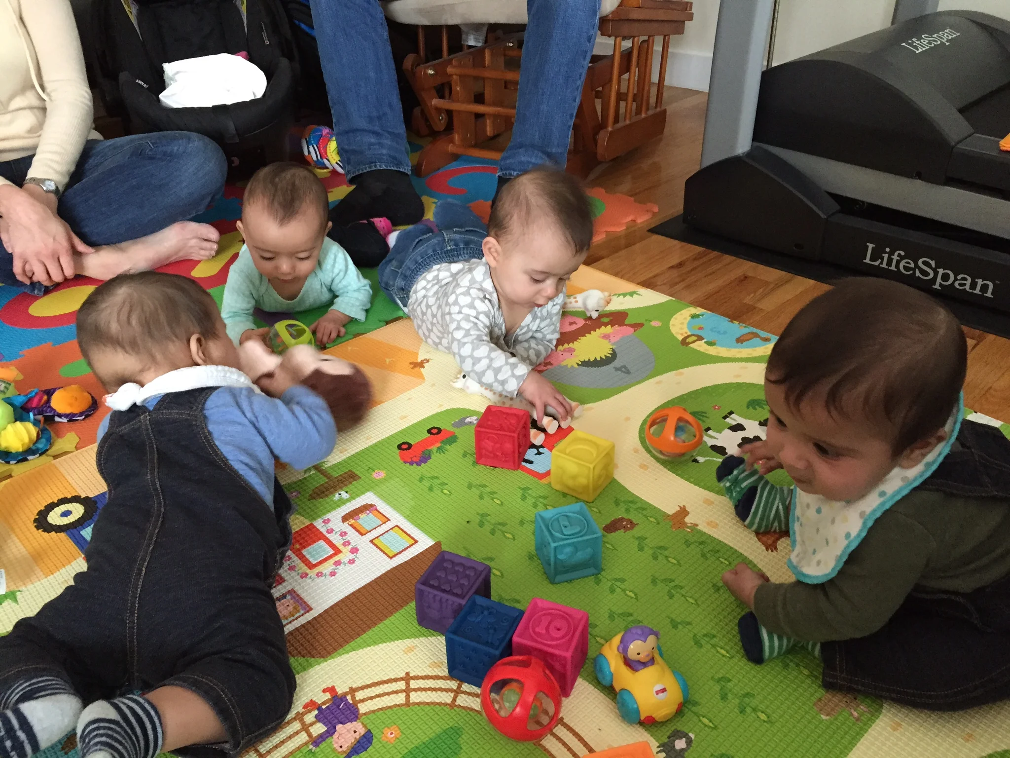  Oliver and Clark playing with Wren and Willa 