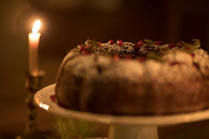 Solstice cake 2-9.jpg