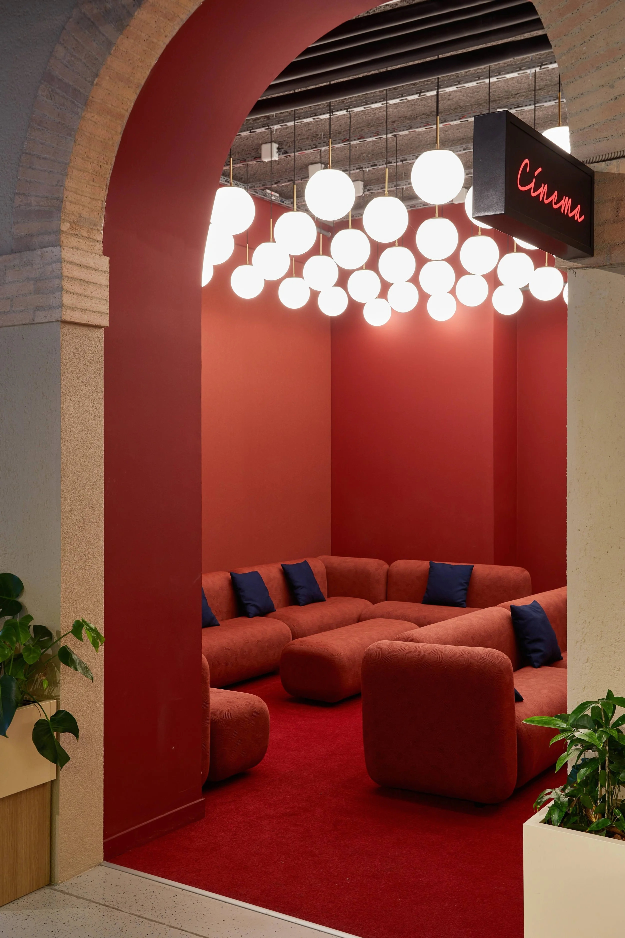 TheSocialHub Toulouse Interior Cinema 2023 002 25cebe.jpeg