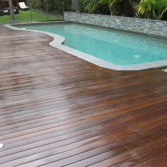 Oasis<strong> We removed all the existing landscaping and replaced it with an entirely new concept incorporating the pool into the design.</strong><a href=/oasis>View Project</a>