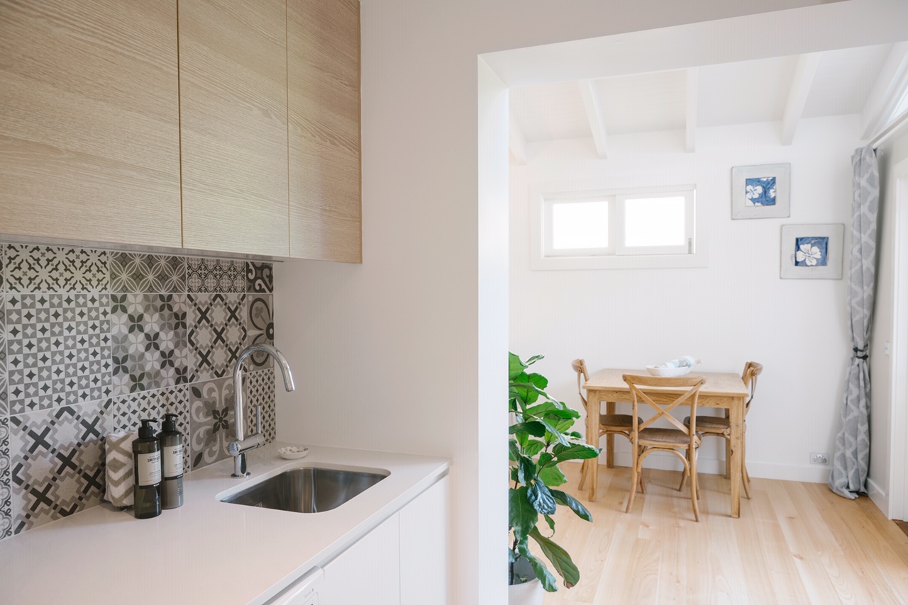 laundry and dining.jpg