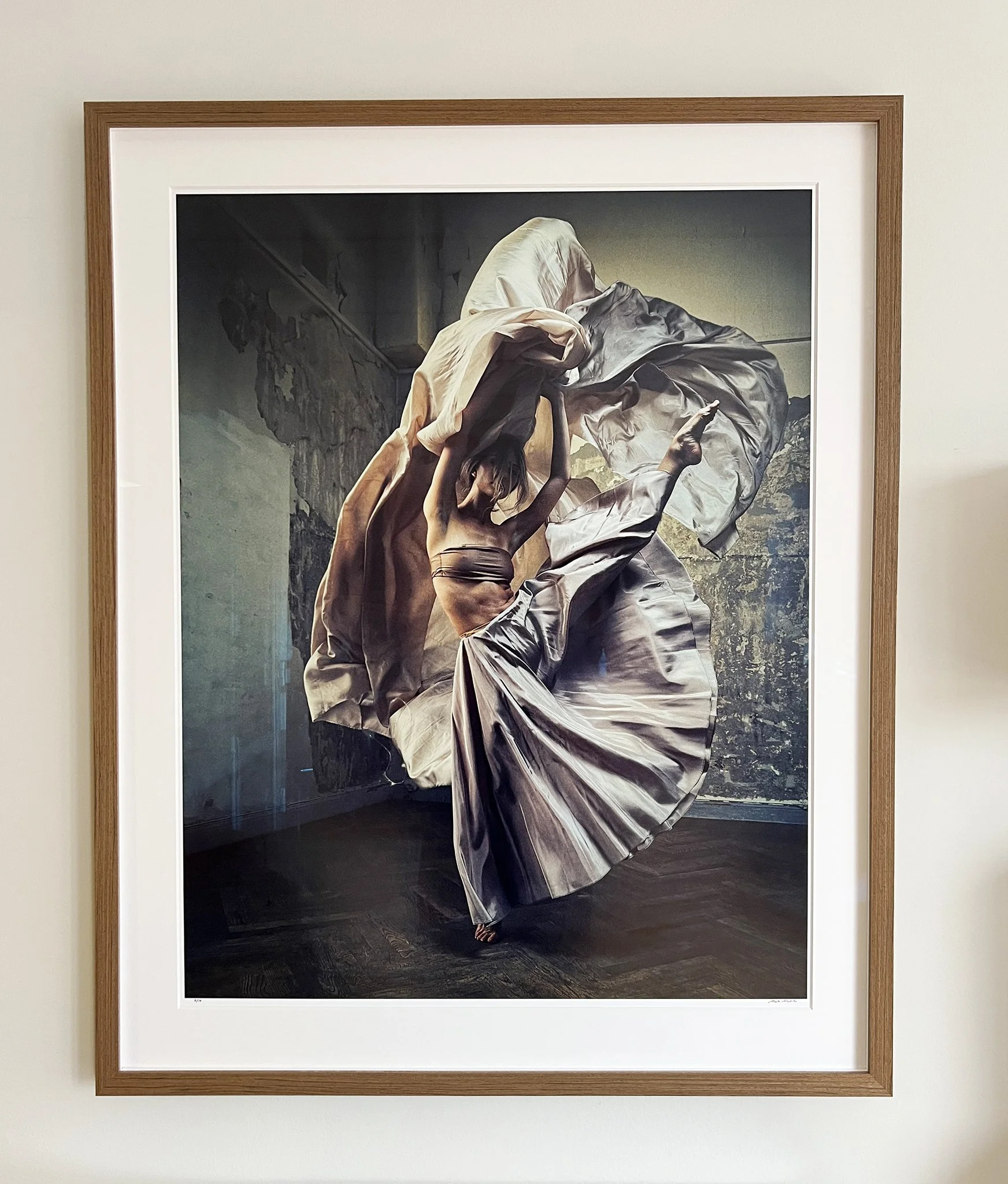 ballerina dancing in the wind Nr.1 Framed.jpg