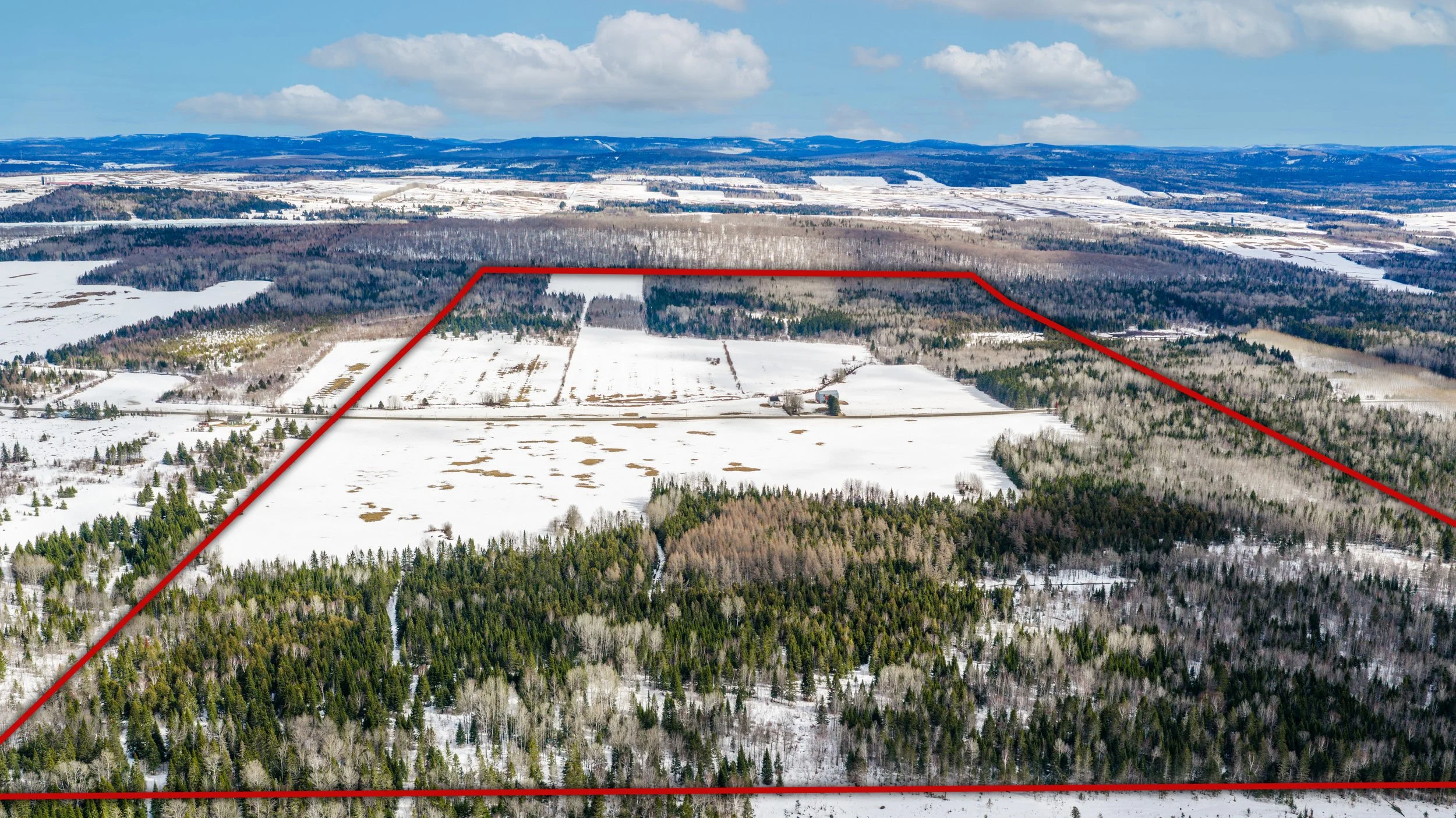 ferme-de-300-acres-a-vendre-au-227-rang-masse-ouest-saint-gabriel-de-rimouski-david-fafard-courtier-agricole (2).jpg