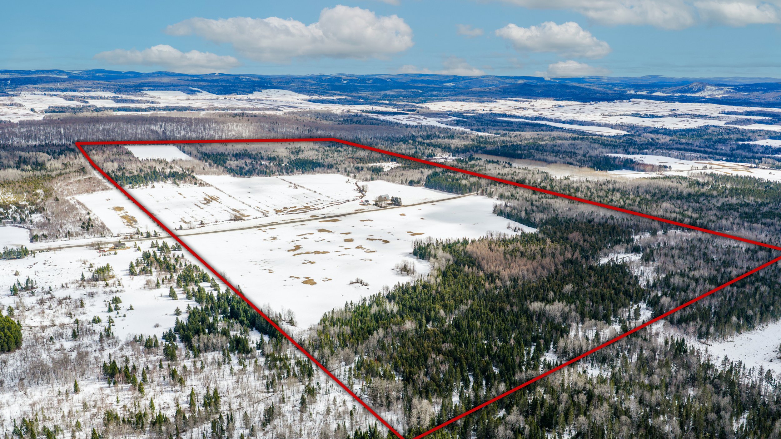 ferme-de-300-acres-a-vendre-au-227-rang-masse-ouest-saint-gabriel-de-rimouski-david-fafard-courtier-agricole (3).jpg