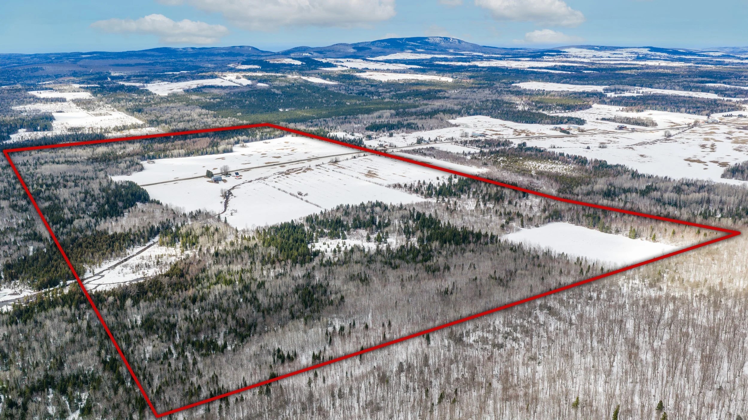 ferme-de-300-acres-a-vendre-au-227-rang-masse-ouest-saint-gabriel-de-rimouski-david-fafard-courtier-agricole (7).jpg