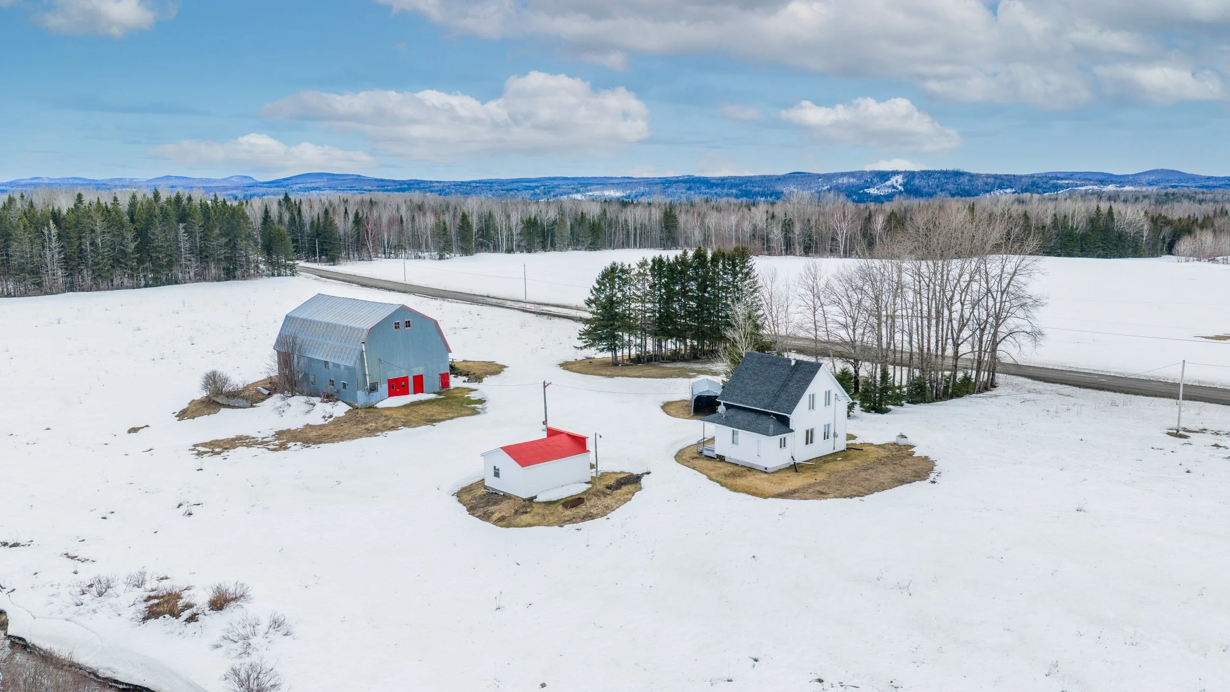 ferme-de-300-acres-a-vendre-au-227-rang-masse-ouest-saint-gabriel-de-rimouski-david-fafard-courtier-agricole (21).jpg