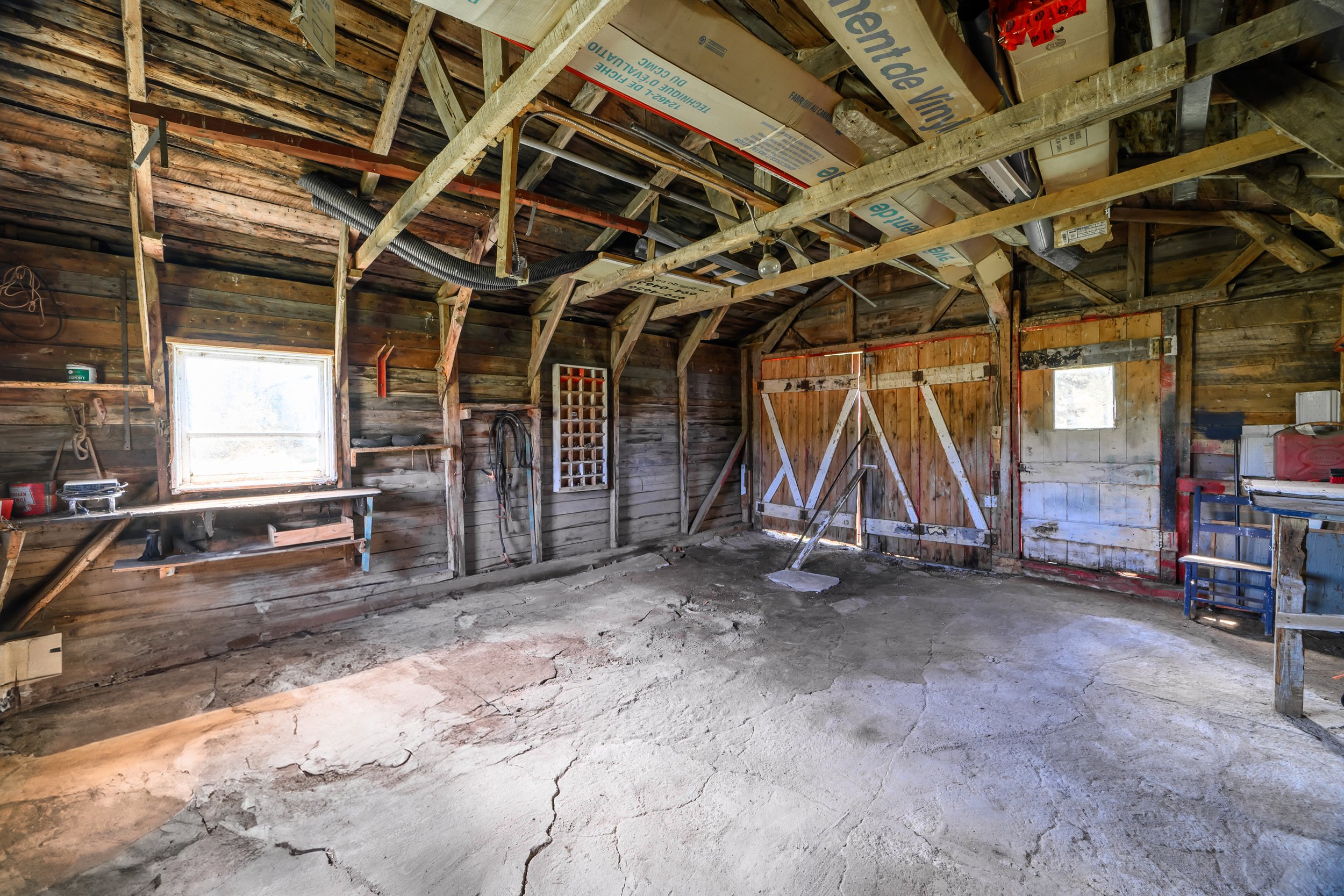 142-Garage-2-2.jpg