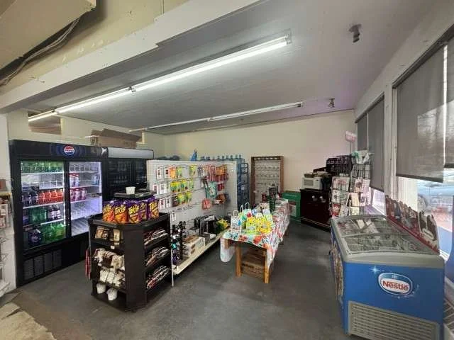 Interieur-Epicerie-1.jpg