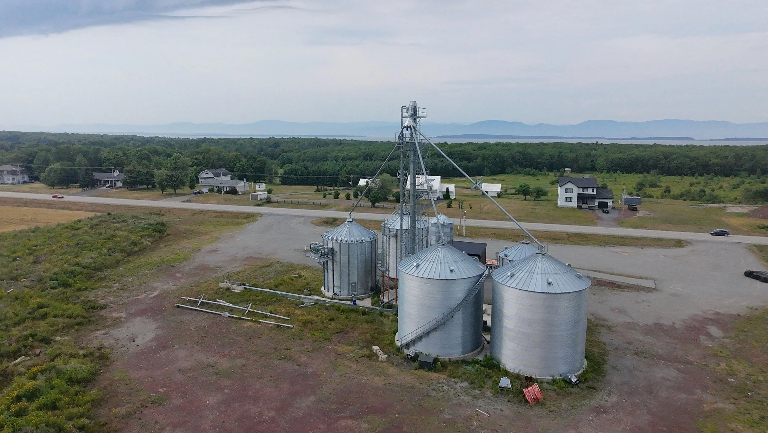 CENTRE DE GRAINS A VENDRE MONTMAGNY DAVID FAFARD COURTIER AGRICOLE10.jpg
