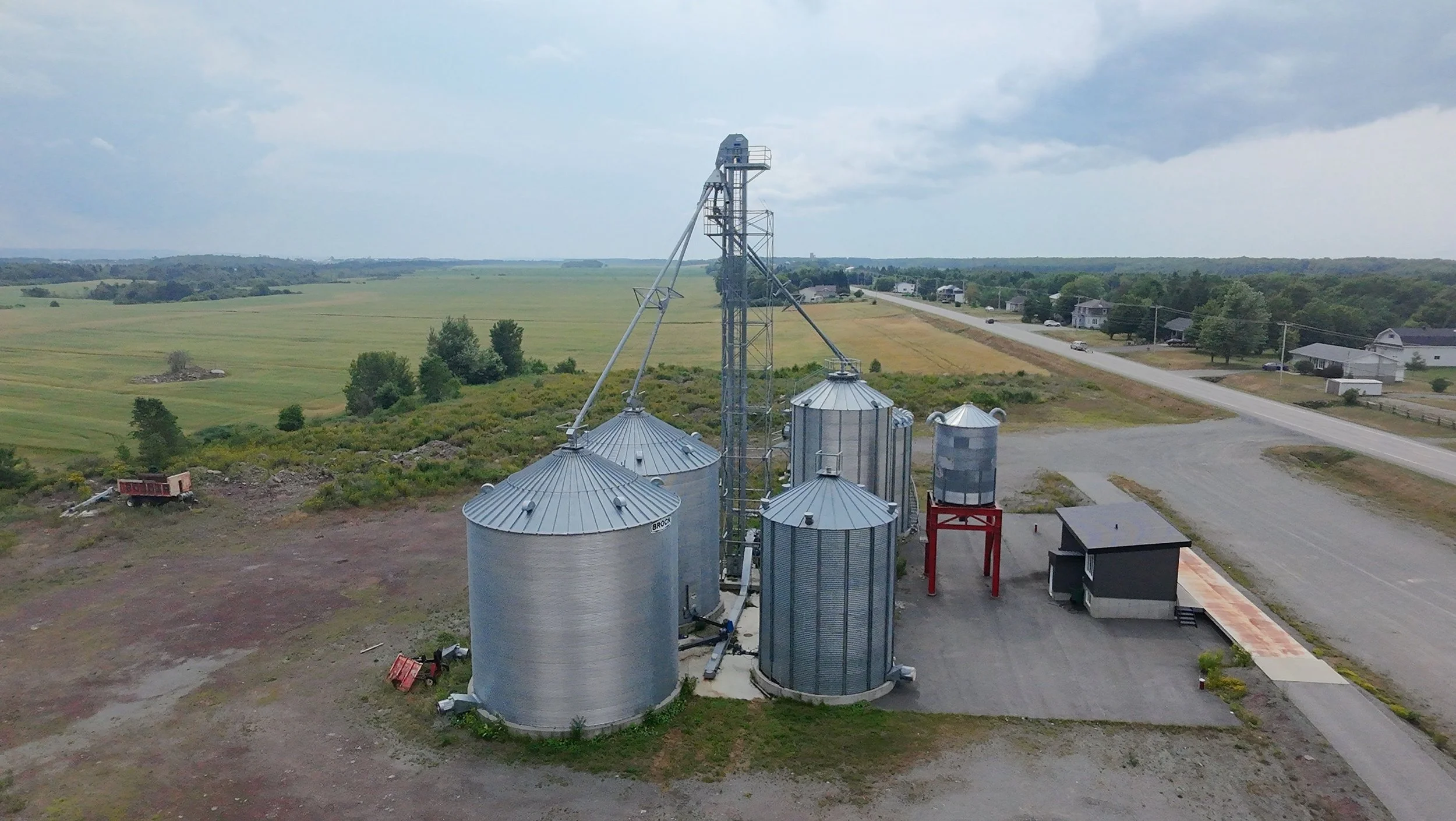 CENTRE DE GRAINS A VENDRE MONTMAGNY DAVID FAFARD COURTIER AGRICOLE12.jpg