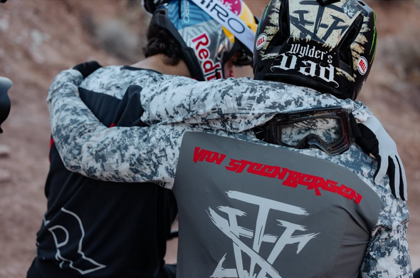F25 Red Bull Rampage Athlete Kits