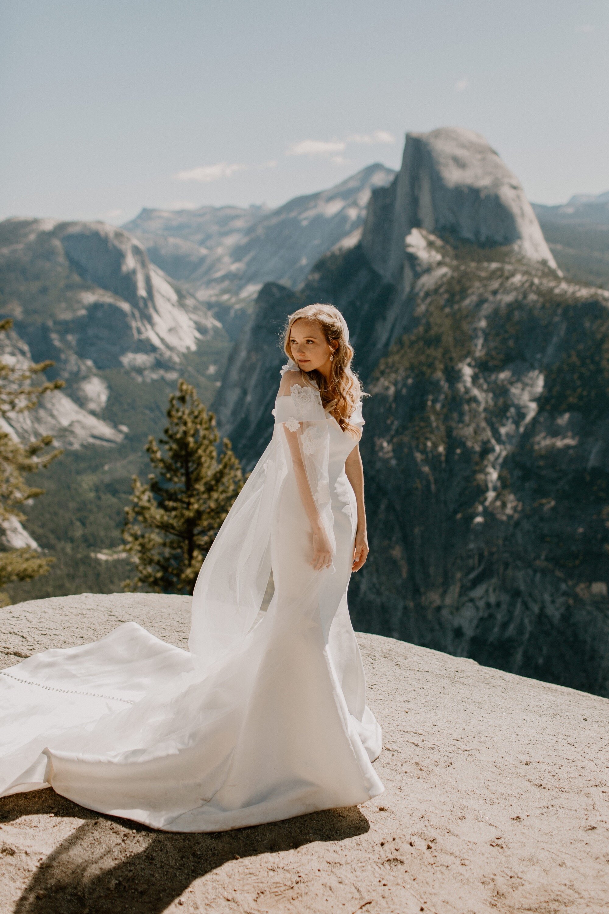 25_ginapalson_erinaidanelope_2020-306_Yosemite Elopement Bride.jpg
