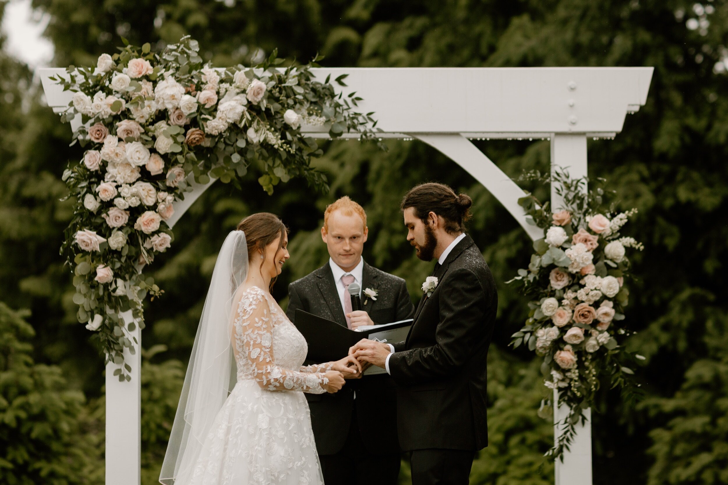 Beautiful Outdoor Wedding in the Rain — Gina Paulson PNW Wedding and